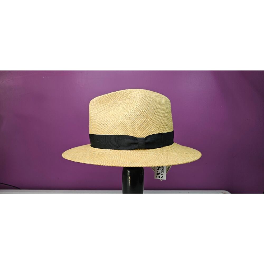 NWT Magill Genuine Panama Ecuadorian Straw Fedora Style Hat, Small 6 3/4 - 6 7/8